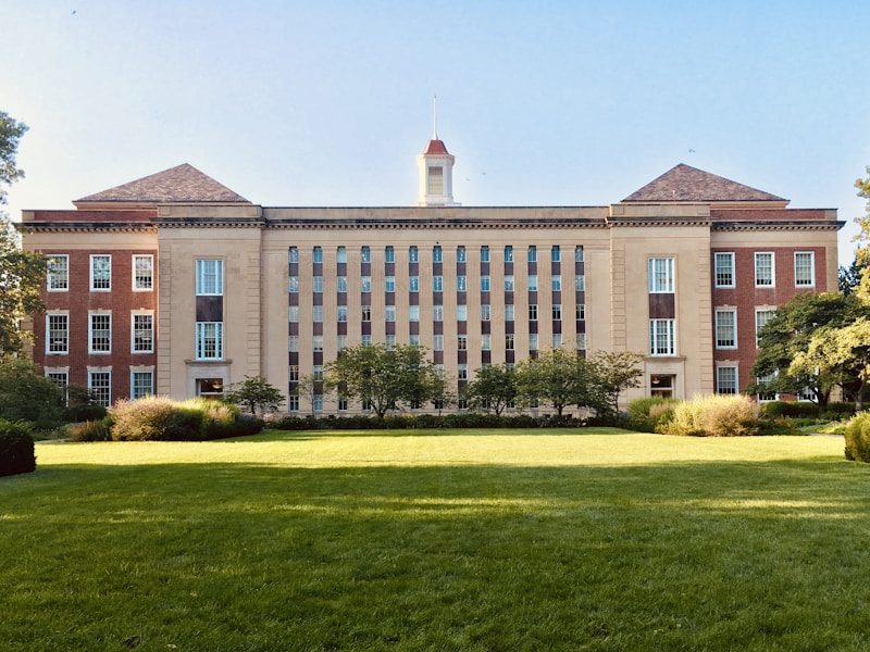 How Universities Evaluate Applicants