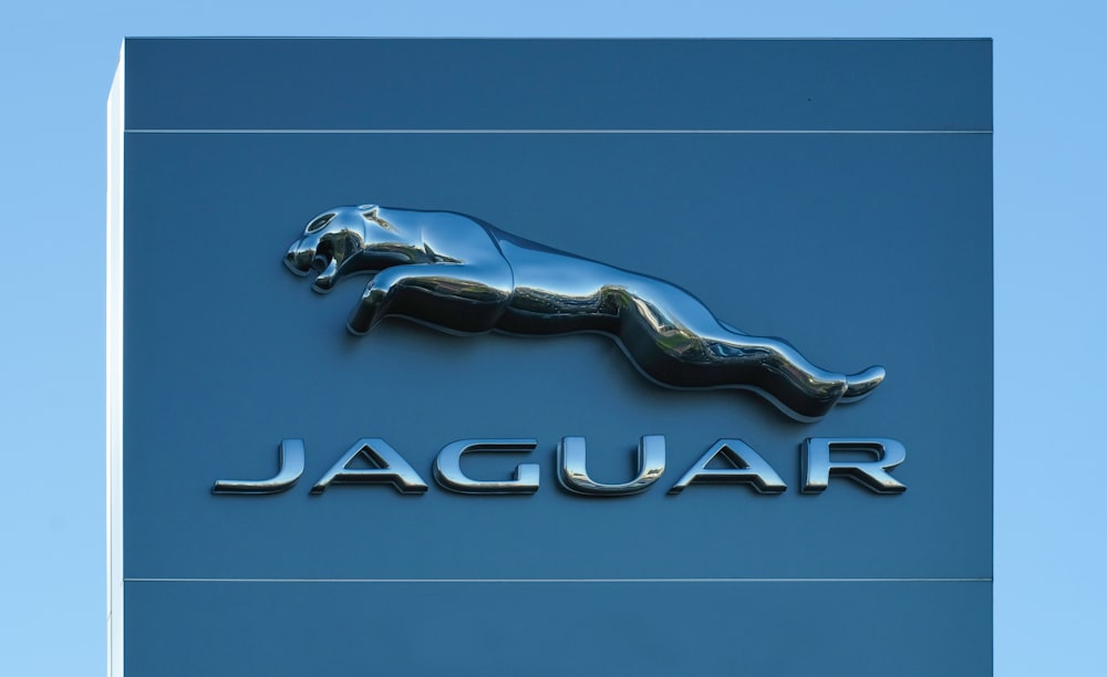 Jaguar emblem