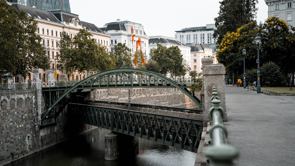 grey concrete bridge