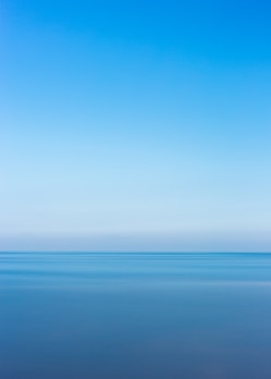 blue ocean photography