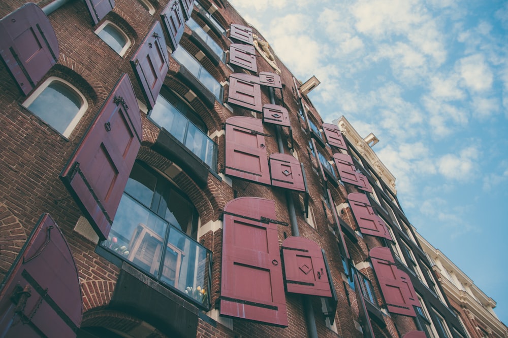 brown high rise brick building