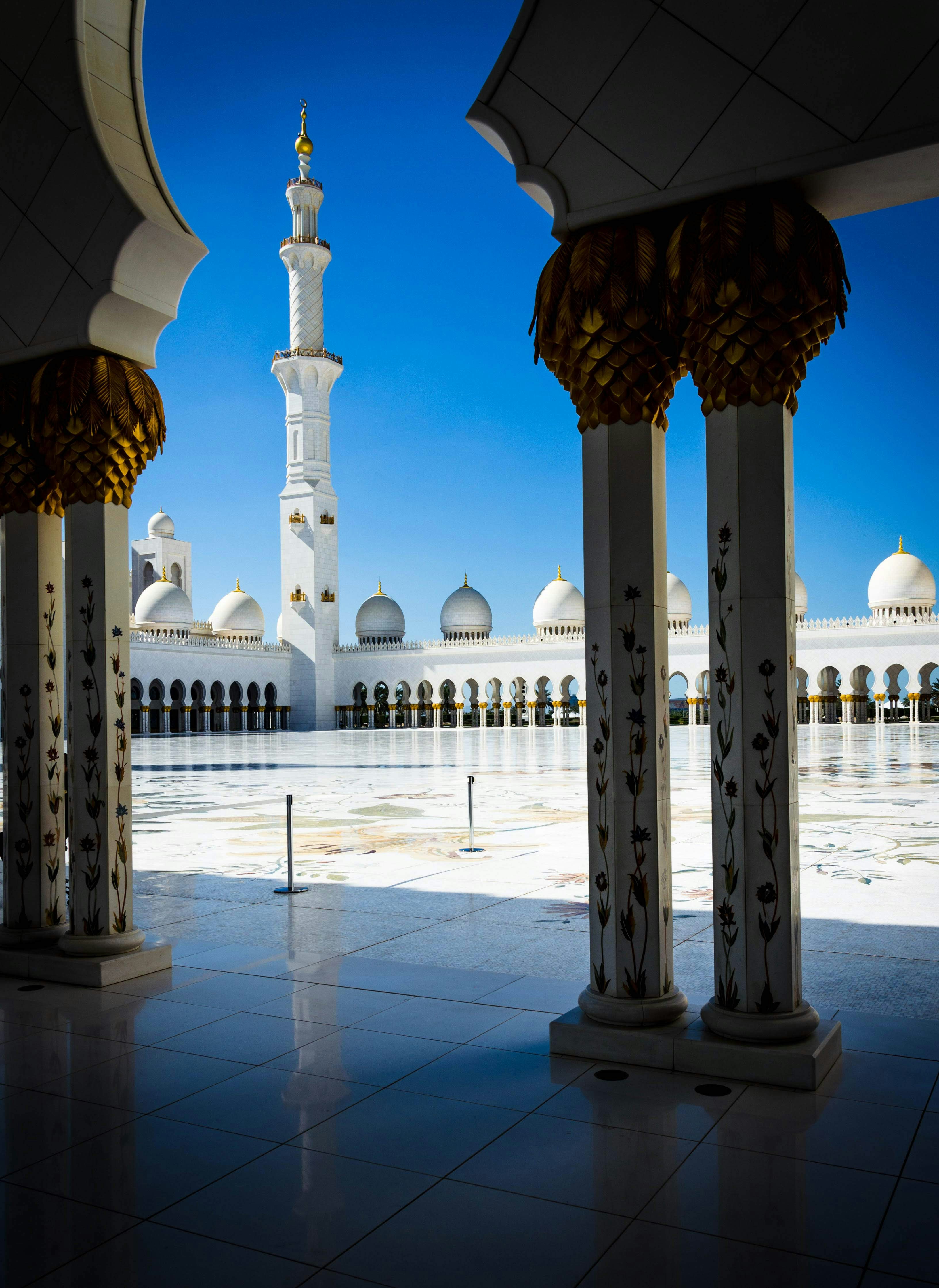 Photo by vladhilitanu