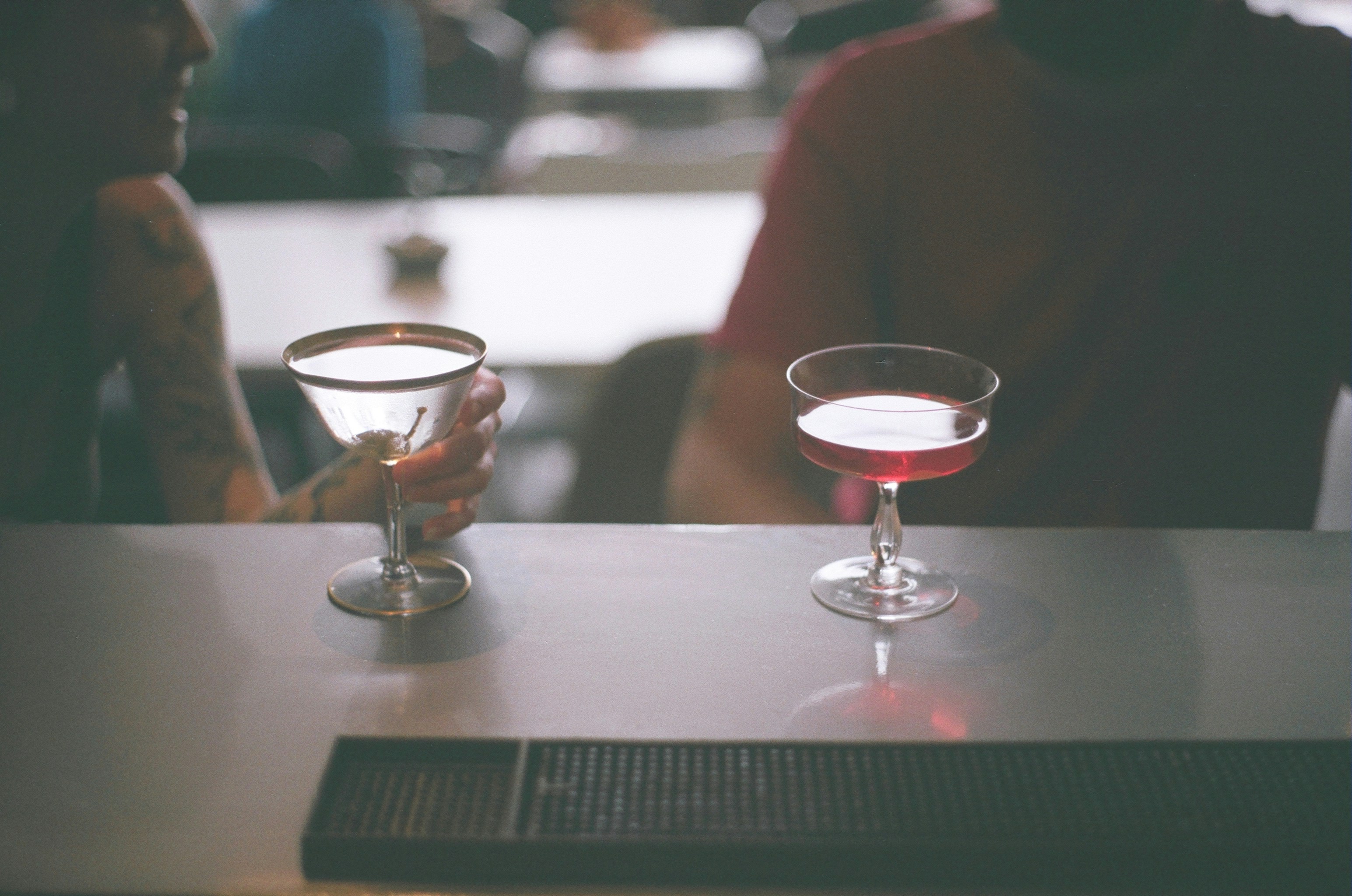 Beyond the Bar: Alternative Spots to Meet Your Potential Girlfriend