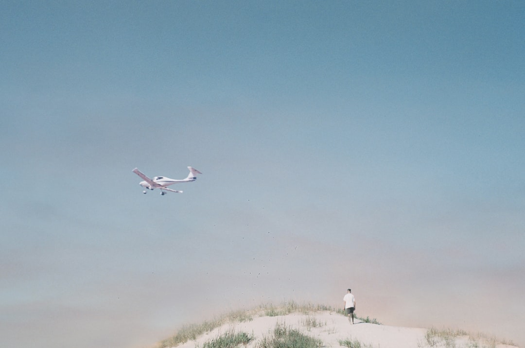 white airplane,