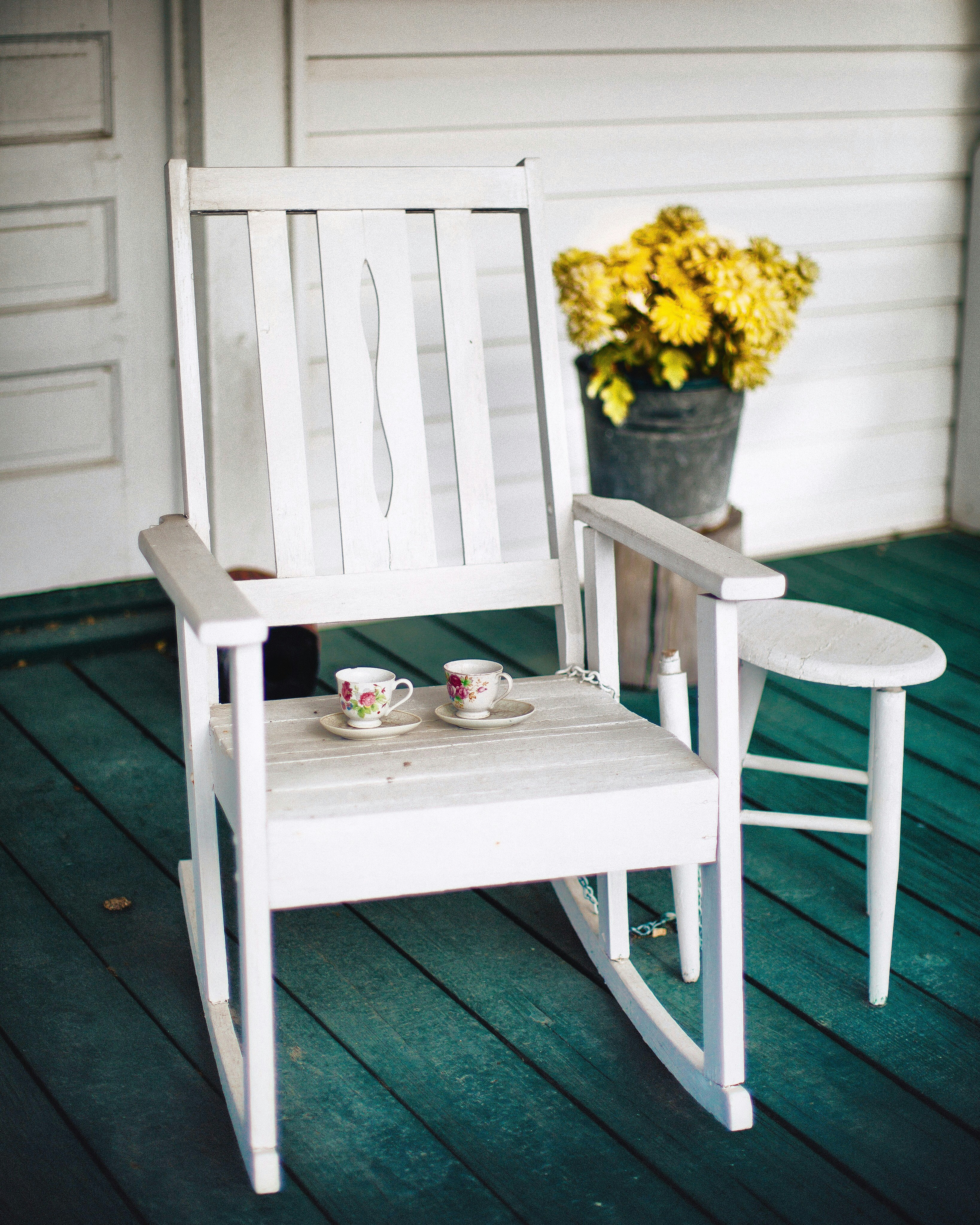 Rocking Chair Pictures Download Free Images On Unsplash