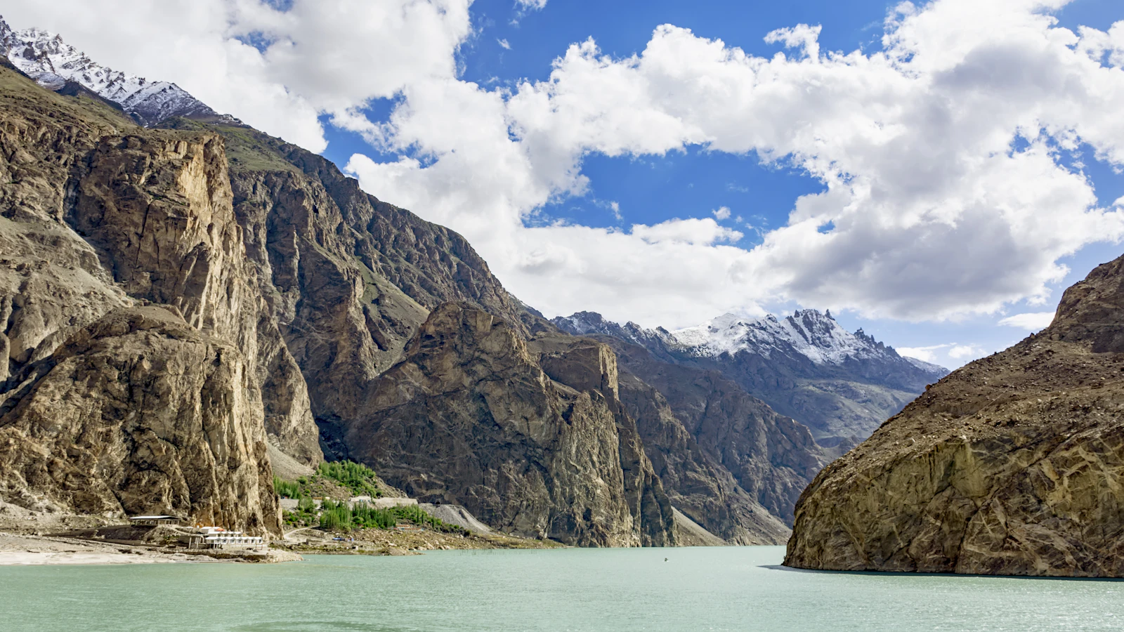 Pakistan Karakoram Highway Ride