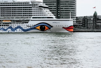 Virgin Australia, Air New Zealand, Fly Emirates Airlines, Qantas Airways, Singapore Airlines, TAP Ai