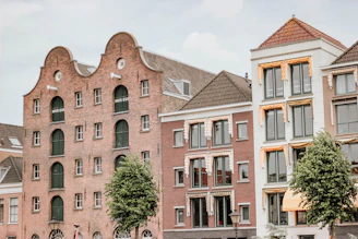 brown concrete building