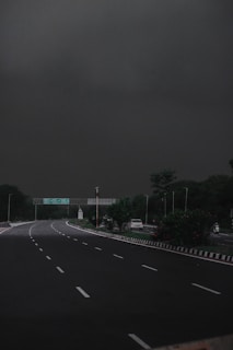 mysuru bengaluru expressway during evening