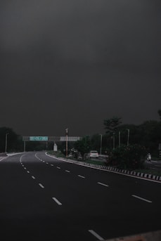 mysuru bengaluru expressway during evening
