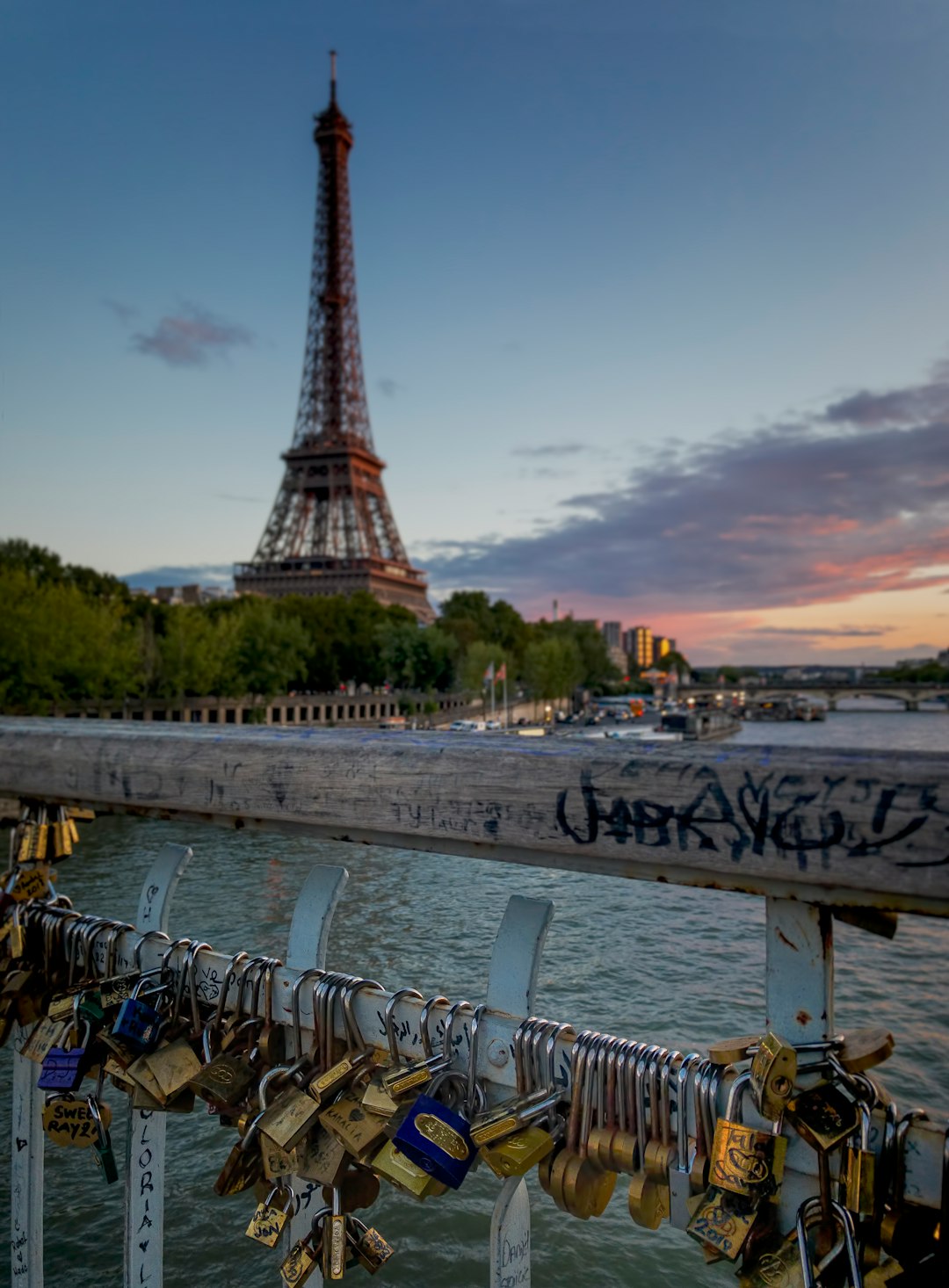 Landmark photo spot Debilly Footbridge Eiffelturm