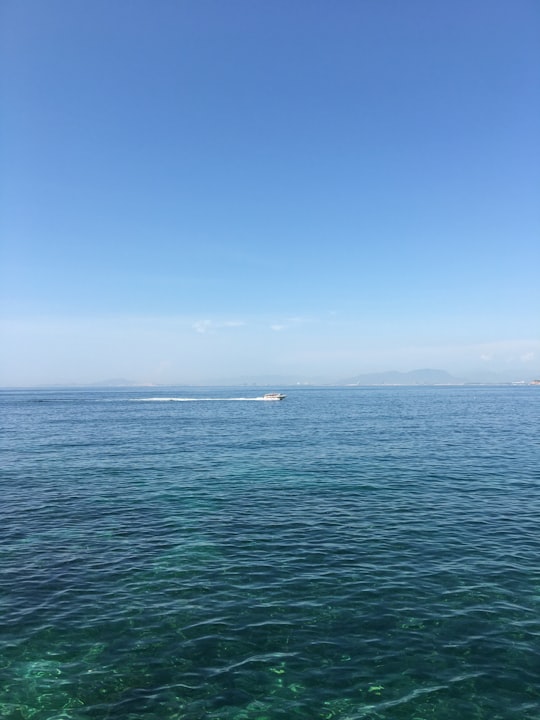 boat on ocean during daytime in Vĩnh Nguyên Vietnam