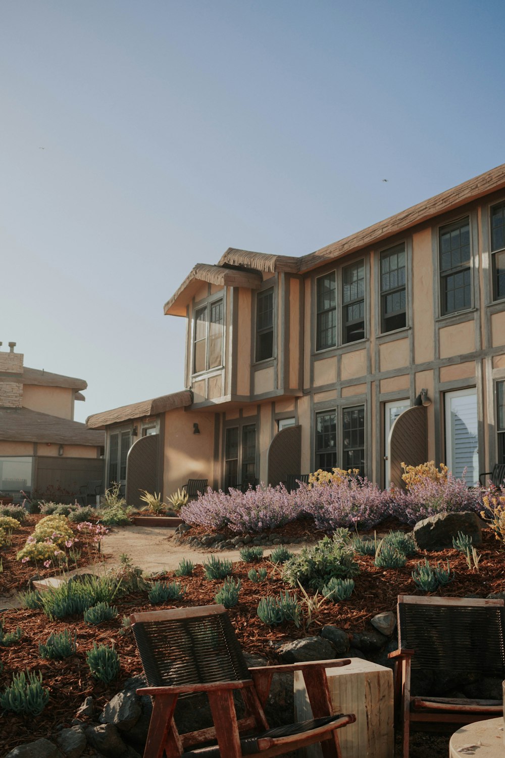 brown concrete building during daytime