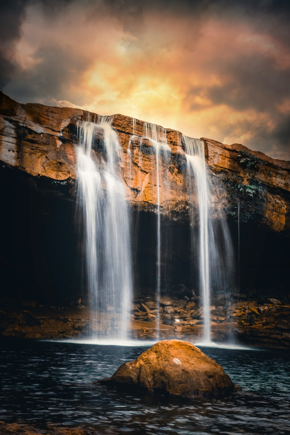 waterfalls in time-lapse photo
