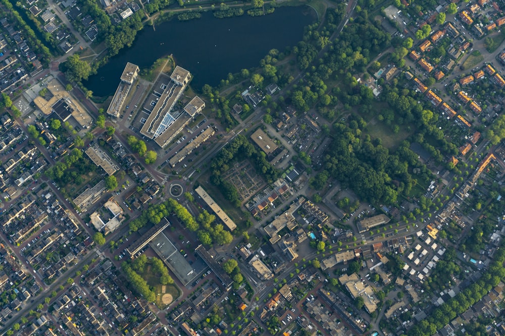 Photographie aérienne de la ville pendant la journée