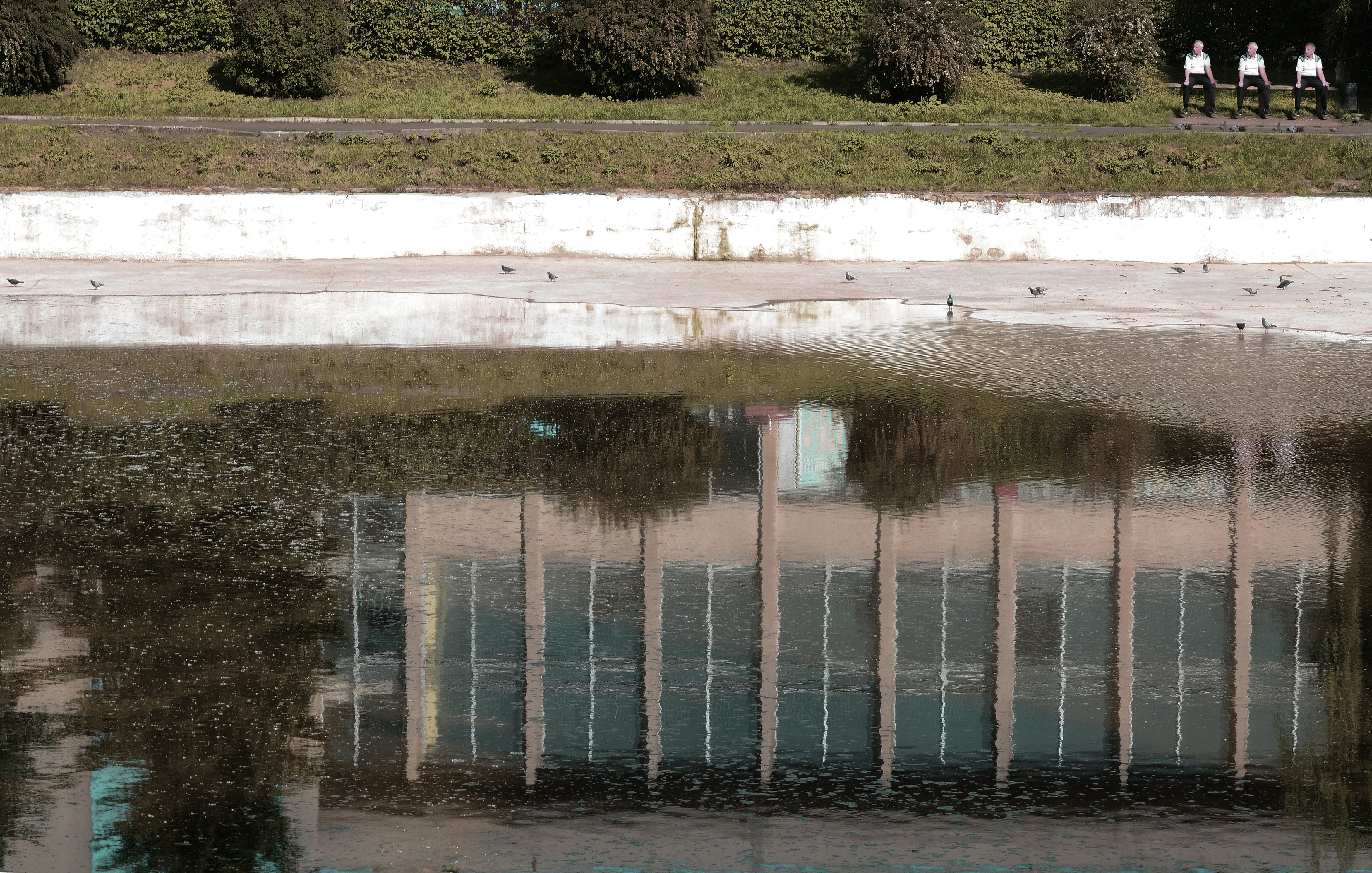 Photo by viktortalashuk