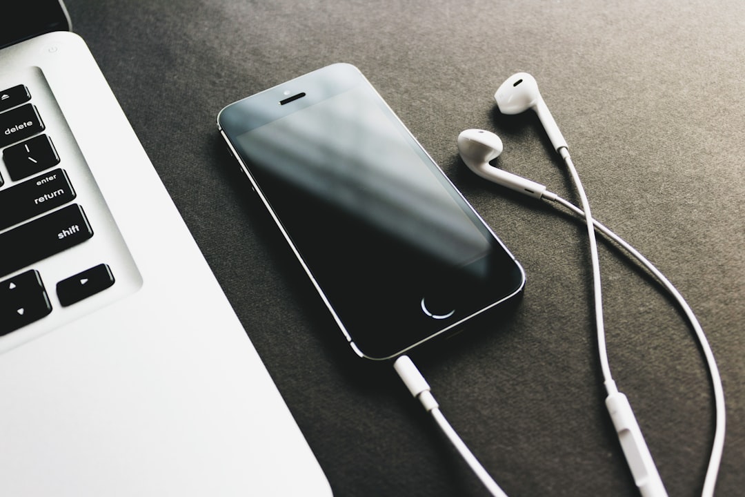 How to select good marketing podcasts to listen to and make sure it’s worth your time