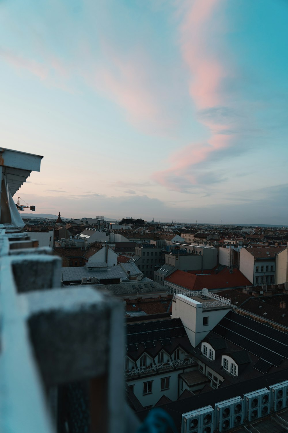 Vue aérienne de la ville pendant l’heure dorée