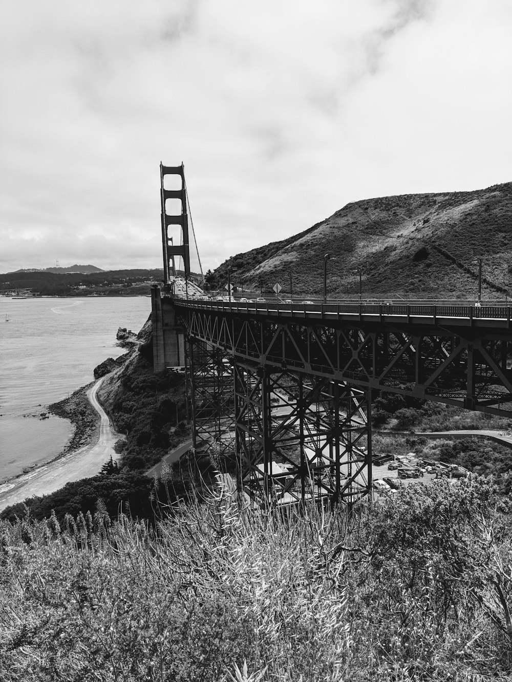 road leading to Golden Gate Bridge near shore