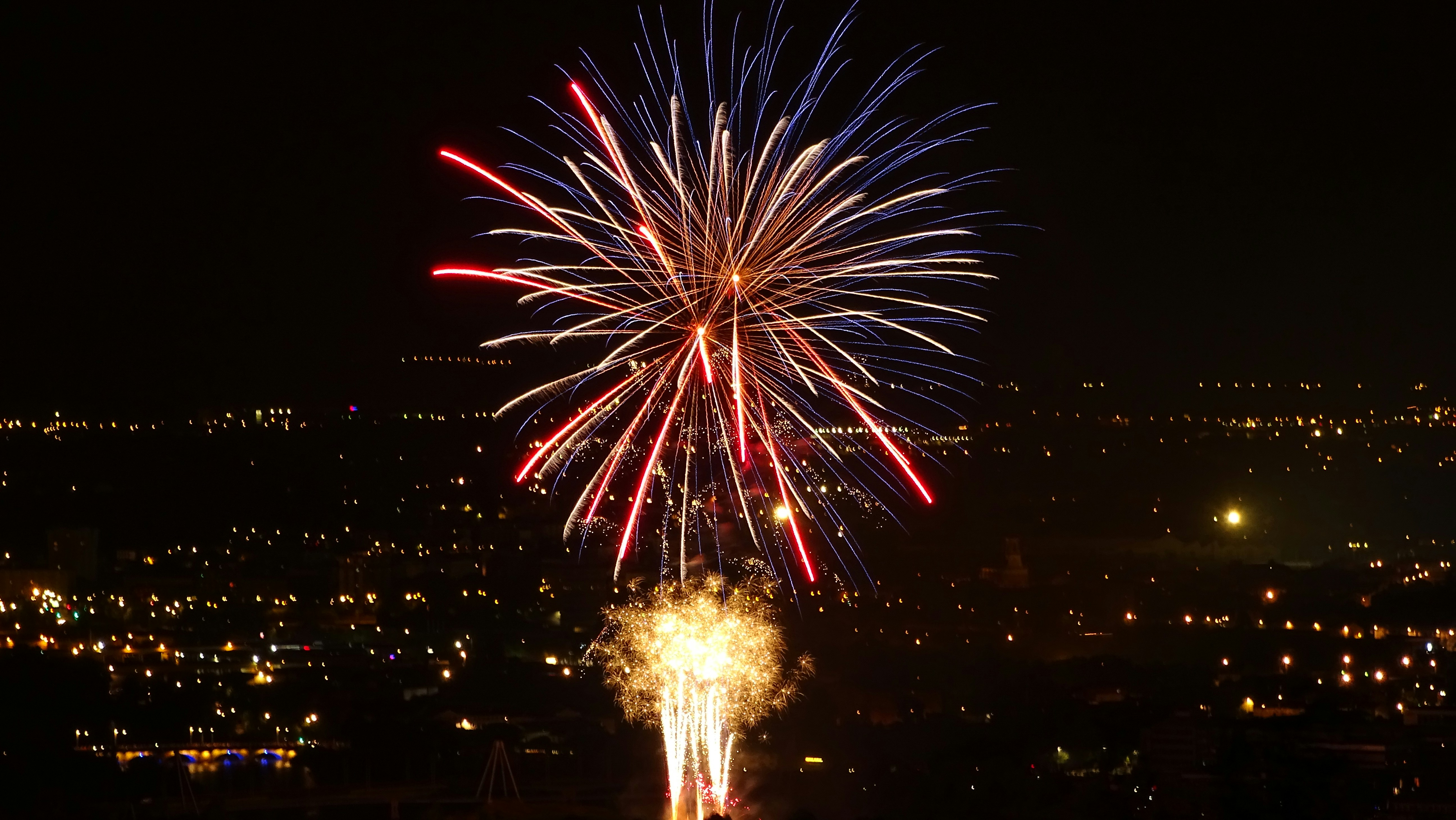 Photo by philographism