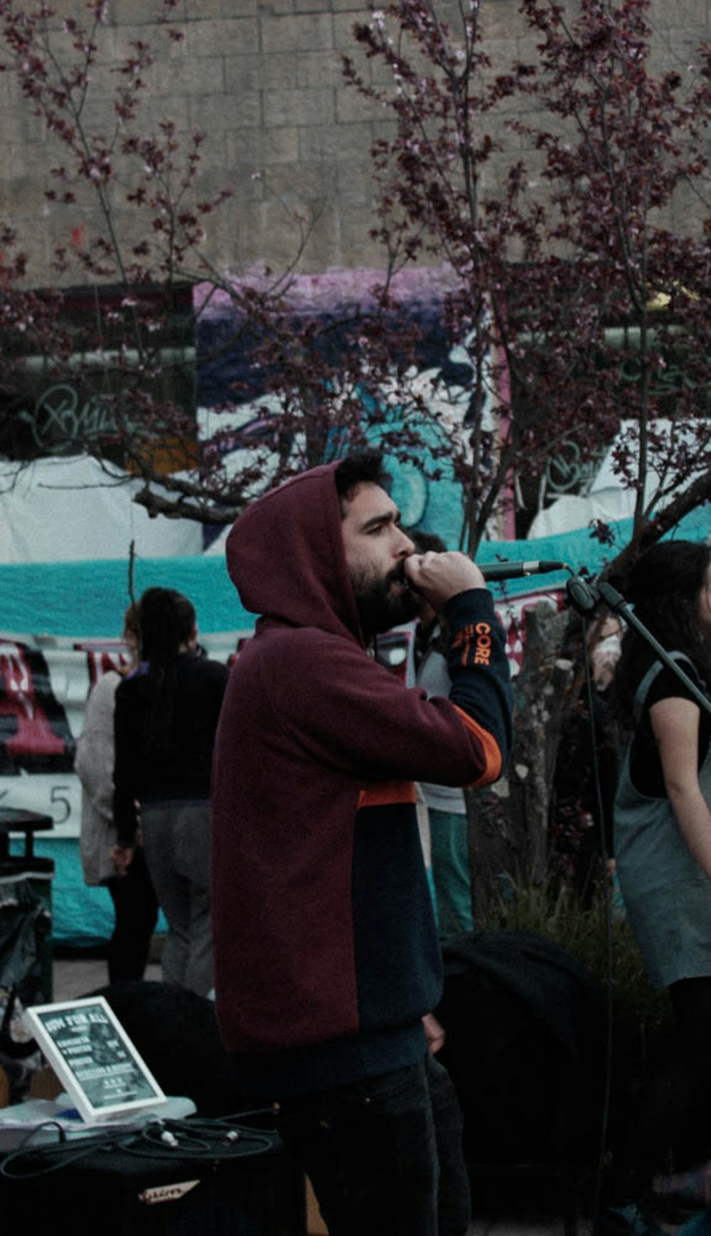 man standing on focus photography