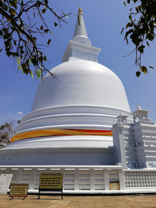 Mahiyangana Raja Maha Vihara things to do in Meemure