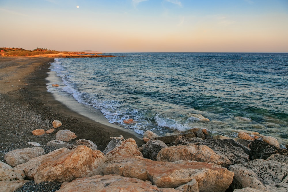 rocce in spiaggia