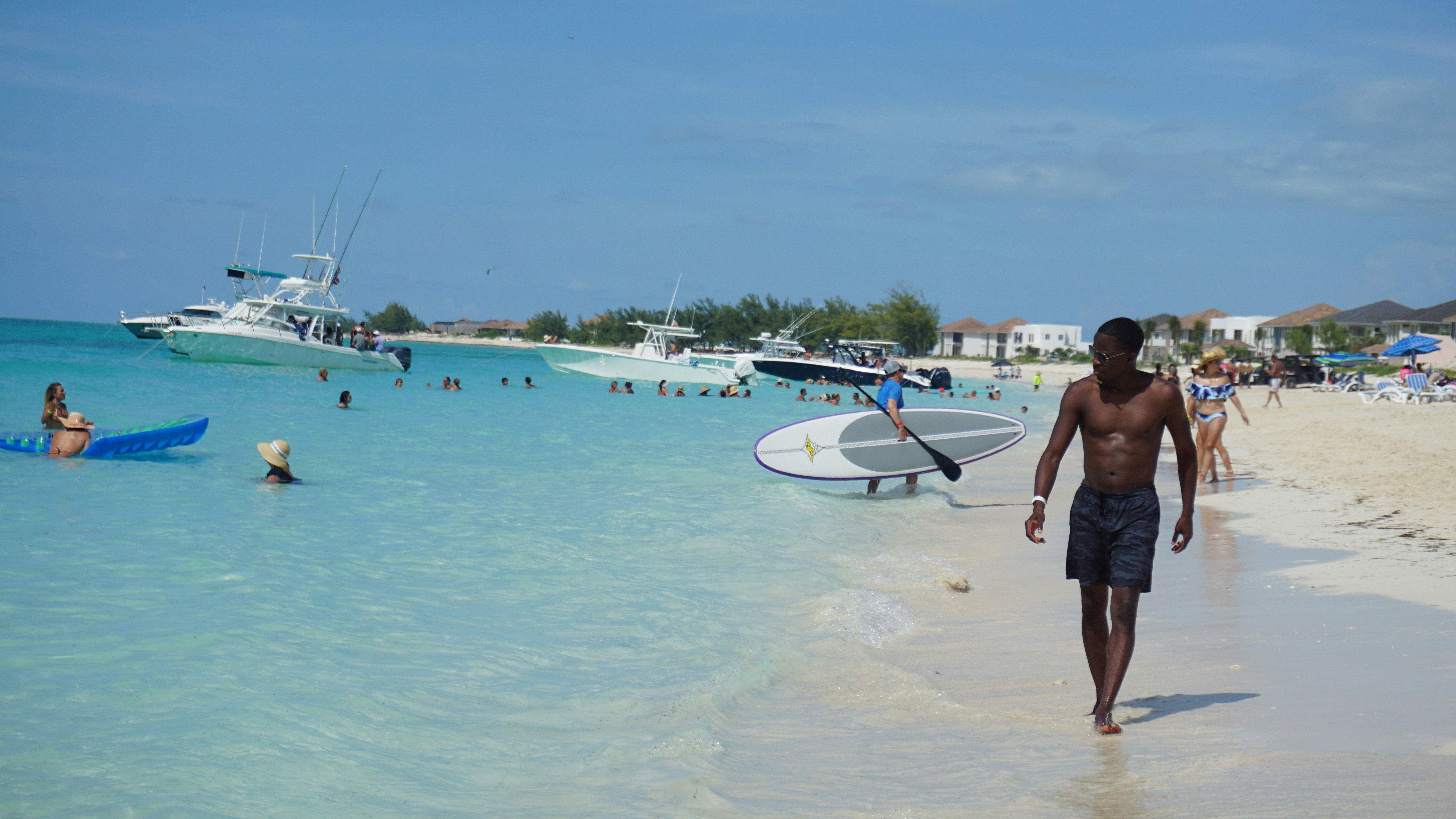 Walker’s Cay Marina Beach view 3