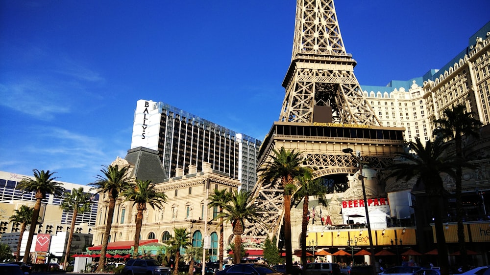 photo of Eiffel Tower