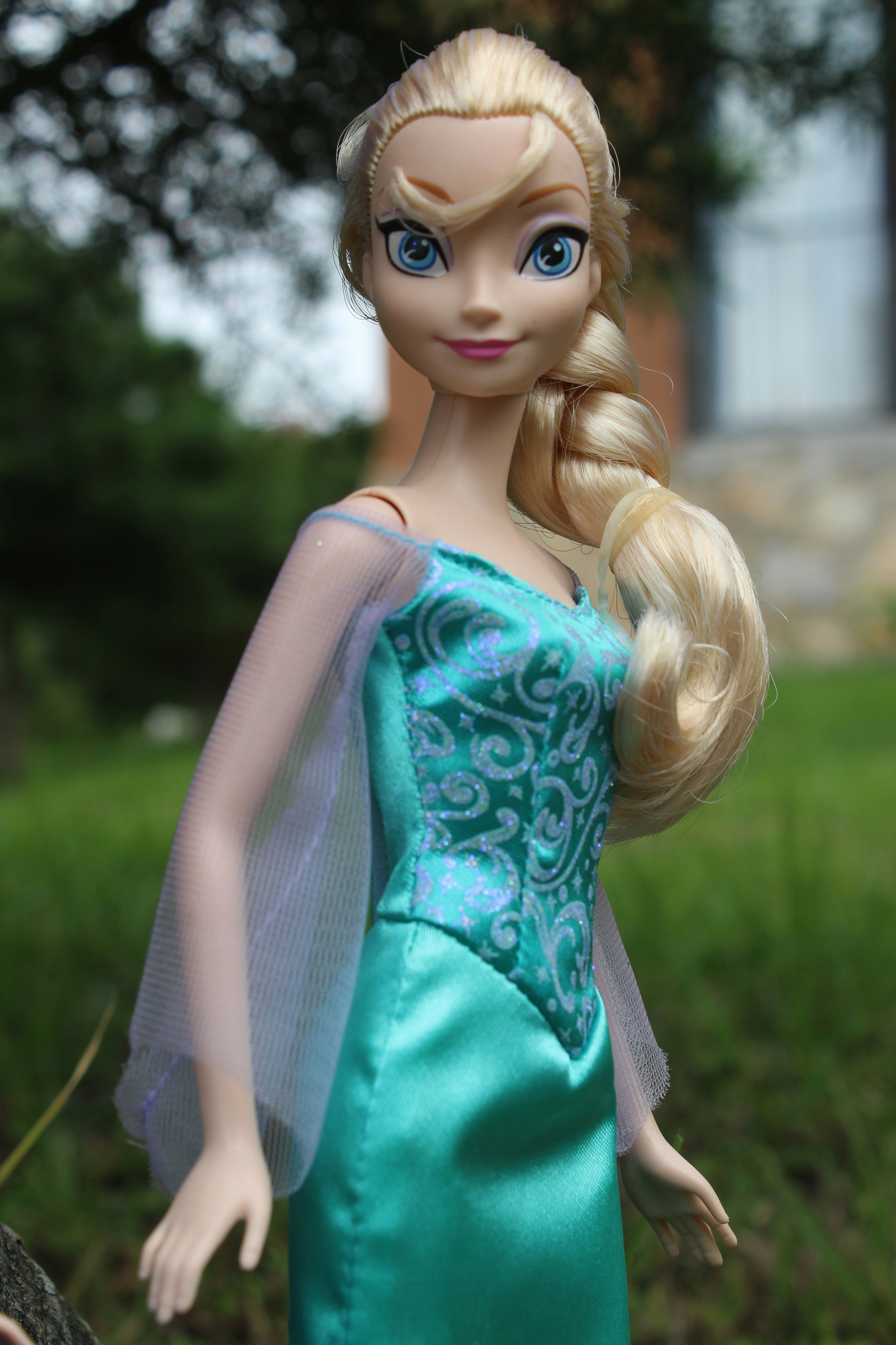 green elsa doll