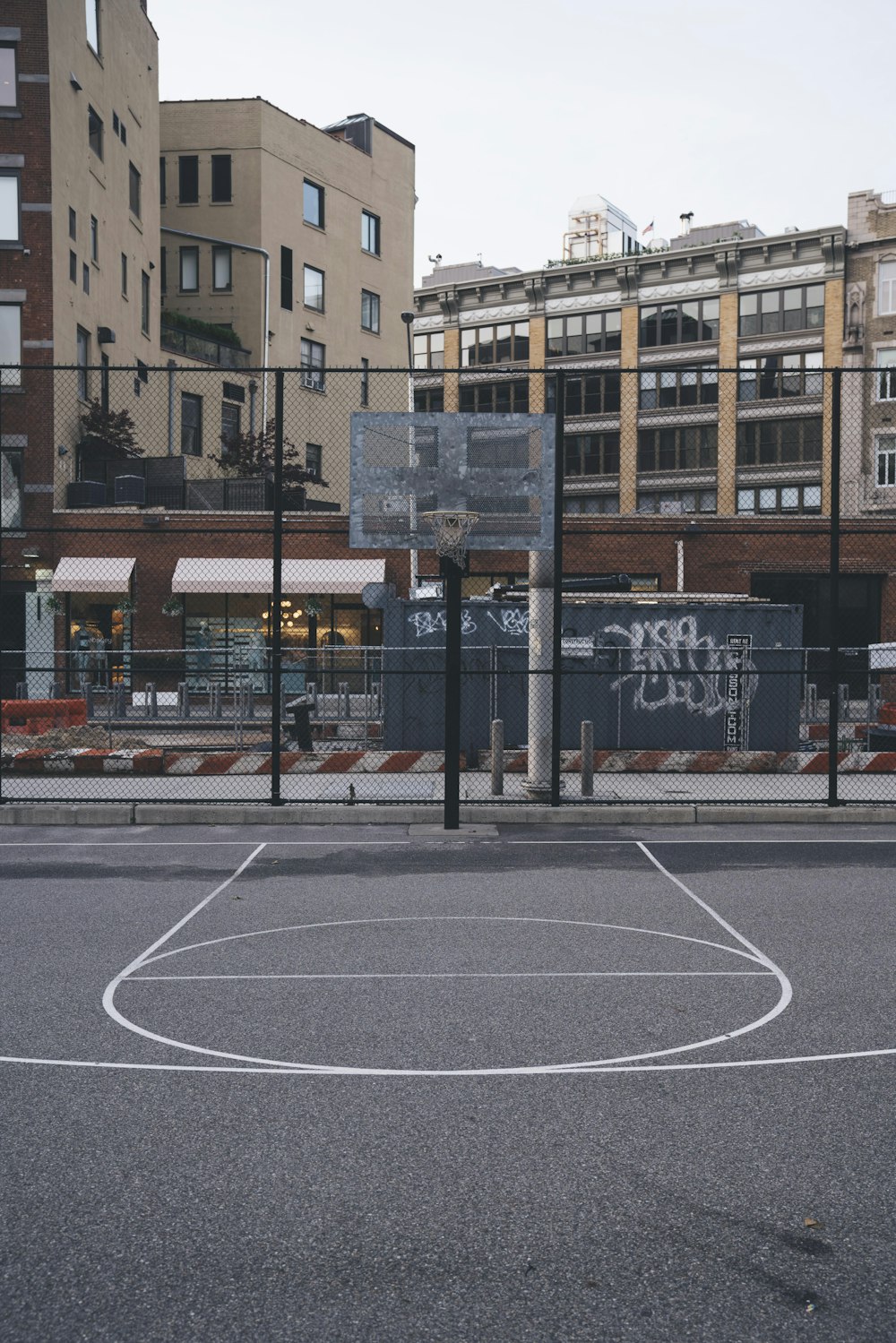 Système de basket-ball gris