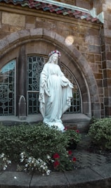 Mary statue