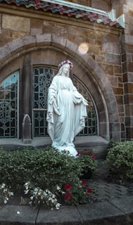 Mary statue
