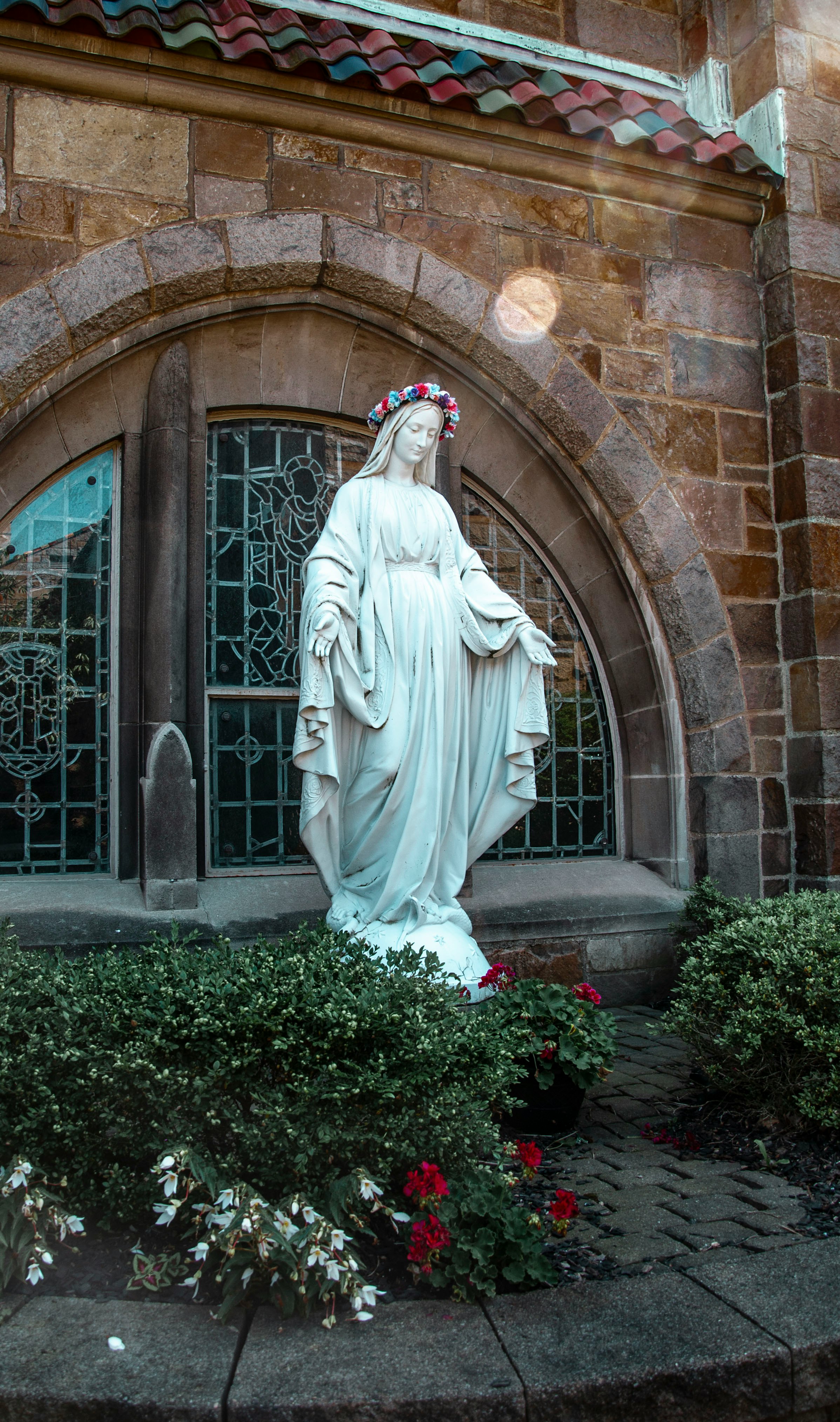 Mary statue