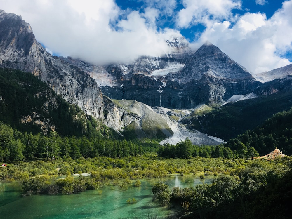 landscape photography of mountain during daytime