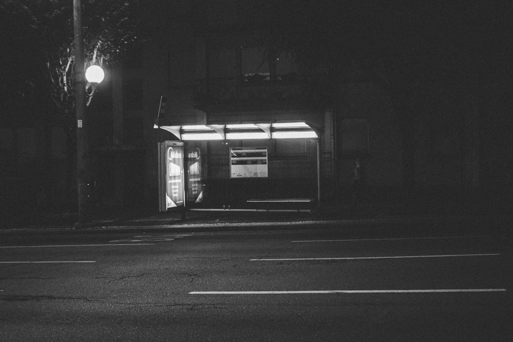 waiting shed near post