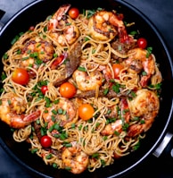 cooked noodles with shrimps