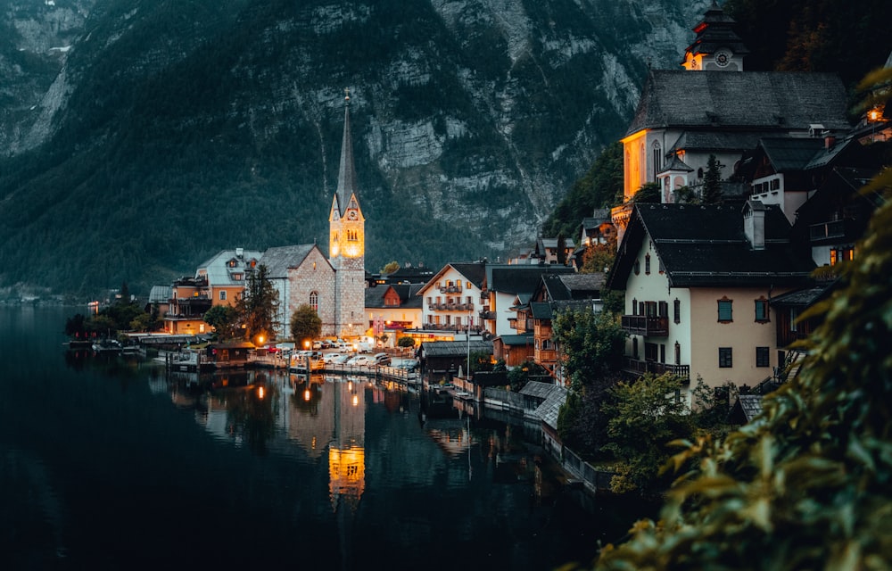 houses near lake