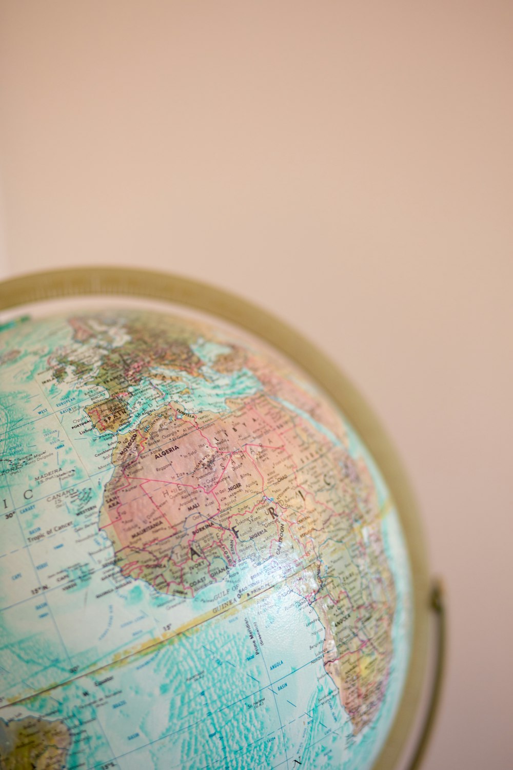 desk globe