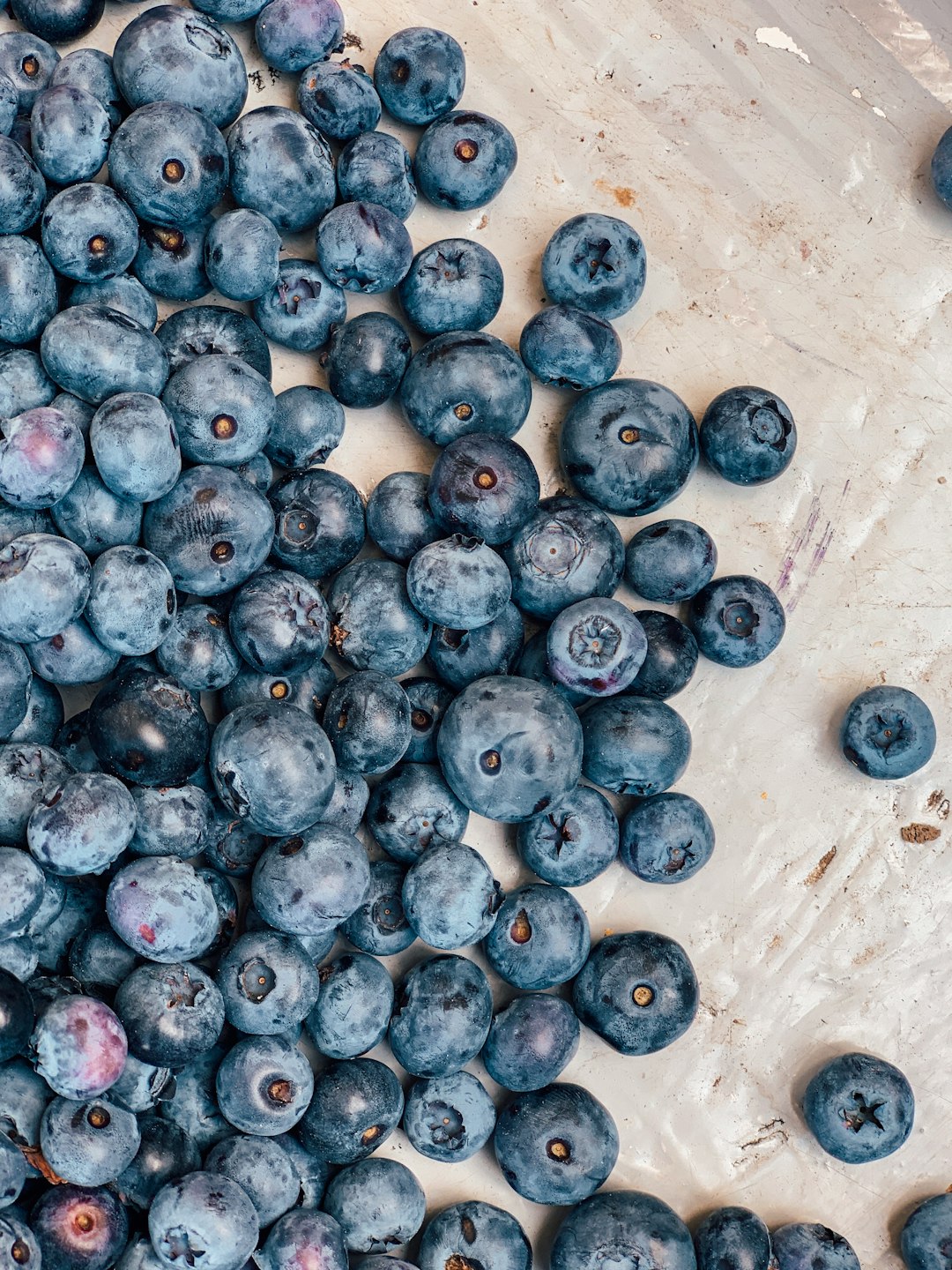 photo of blue berries