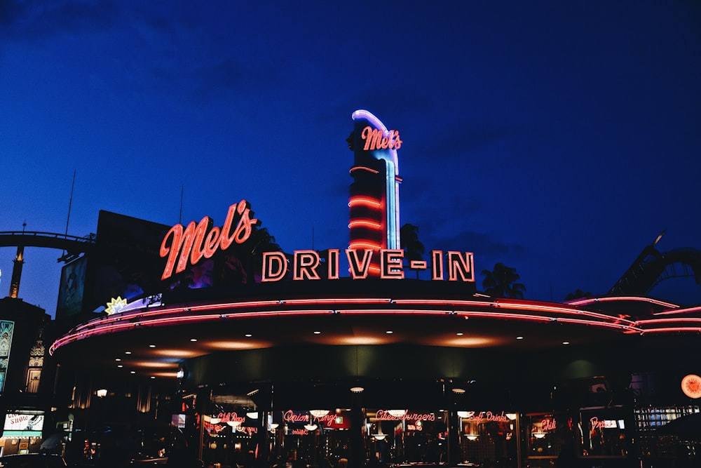 Mel's Drive-In sign