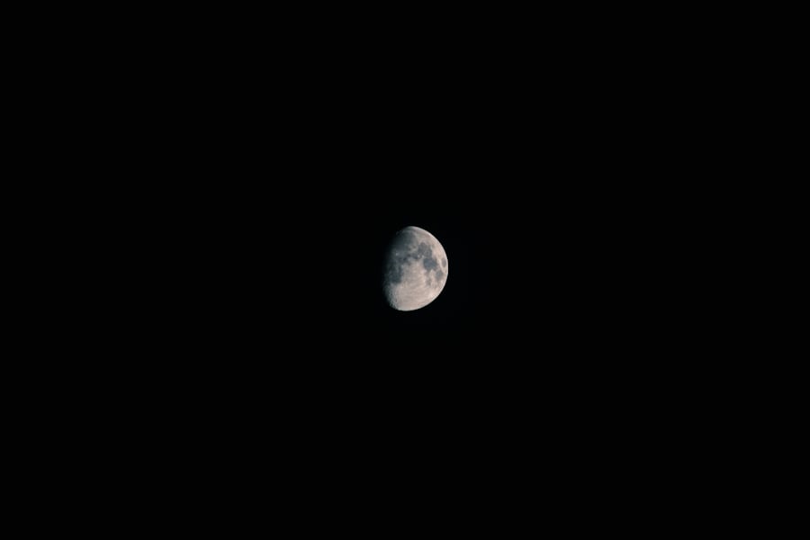 The Moon (Thomas Somme via Unsplash)