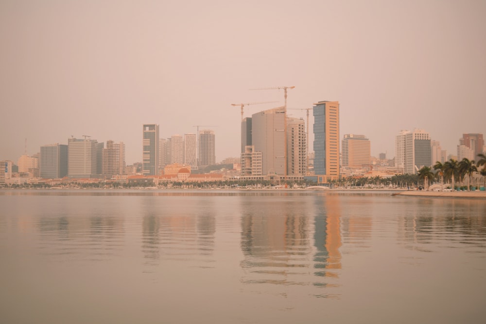 Photographie panoramique de la ville pendant la journée