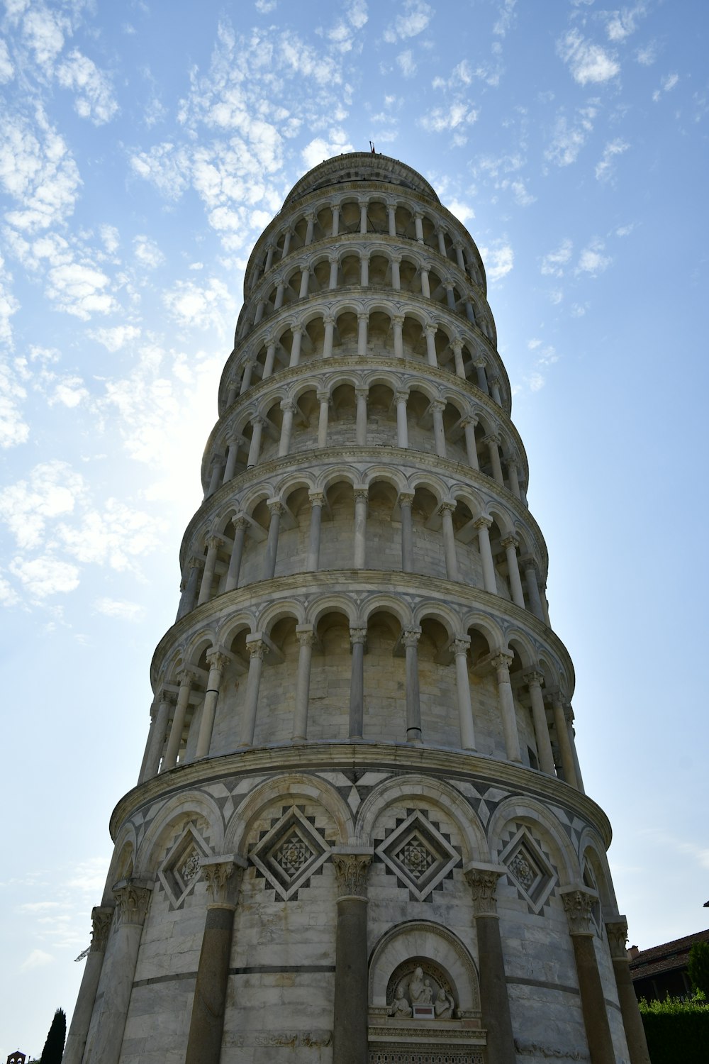 leaning tower of Pisa in low angle photo