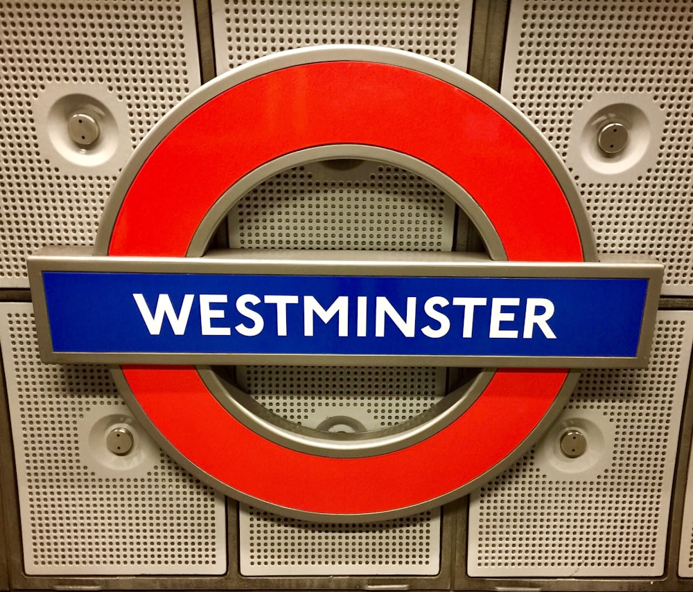 logotipo Westminster azul e vermelho