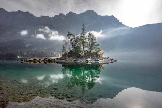 body of water near island in Eibsee Germany