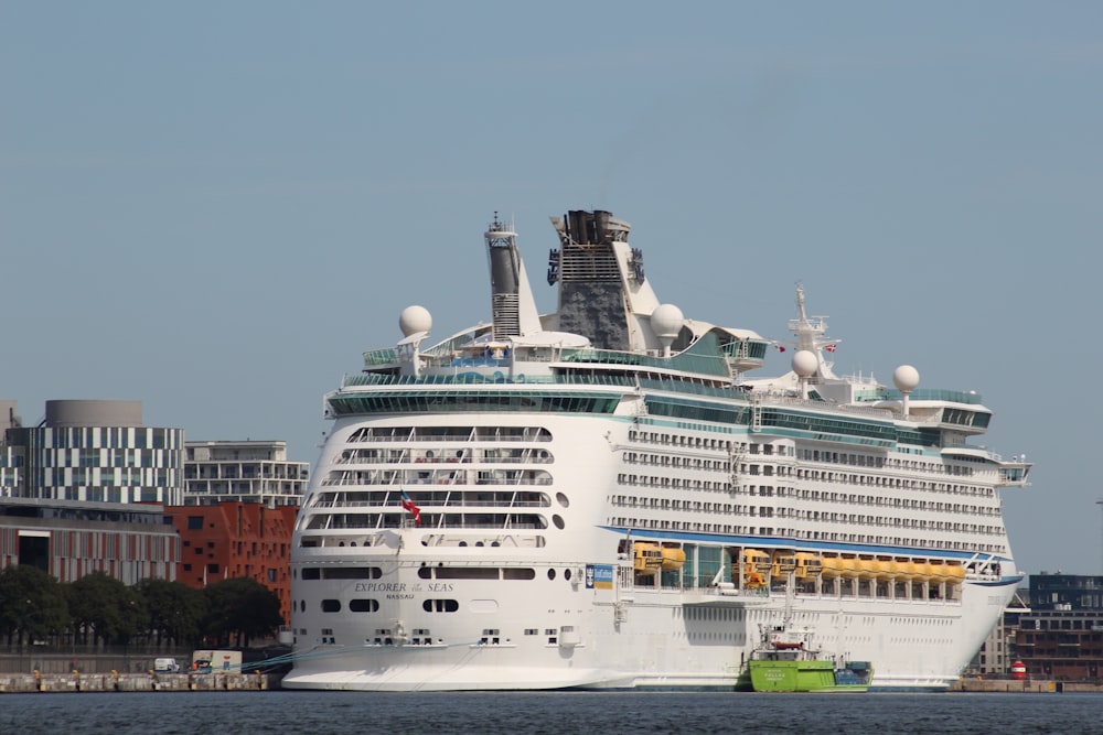 white cruise ship