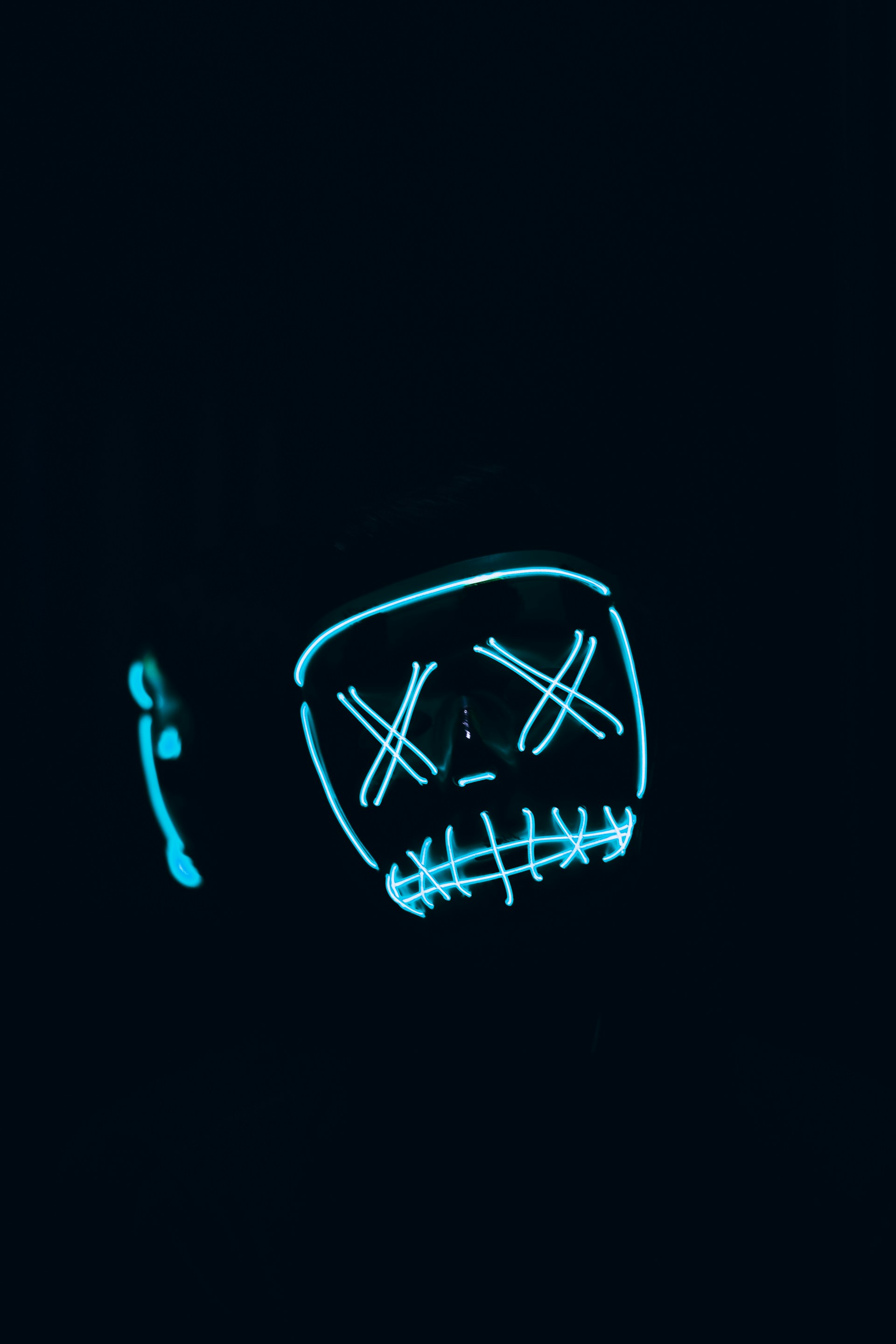 black and white bed linen