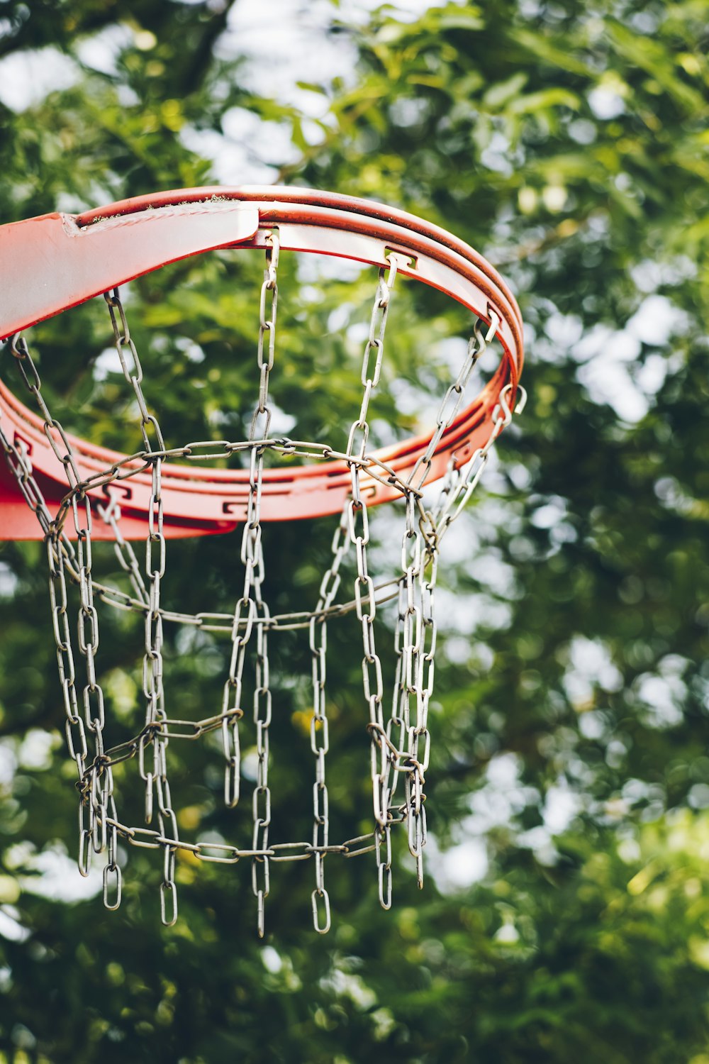 Aro de baloncesto naranja