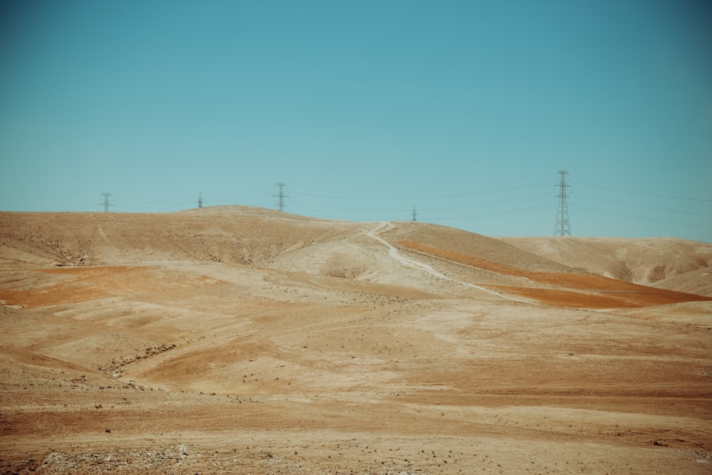 sand dunes during daytime